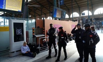 WW2 bomb defused on rail tracks near Paris after day of transport chaos