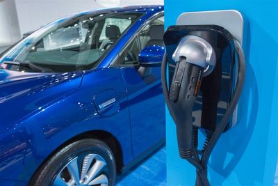 4 EV Stocks Facing Uncertainty—Which Ones Will Survive?