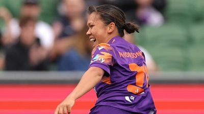 Brown at the double as Glory stun Western United 3-0