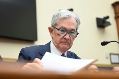 US Fed Chair Flags Policy Uncertainty But In No Rush To Adjust Rates