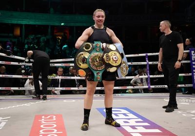 Lauren Price dominates Natasha Jonas to become unified WBC, IBF and WBA welterweight world champion