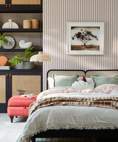 6 inspiring ways to design a bedroom using the ancient tradition of Feng Shui –you'll only wish you tried it sooner