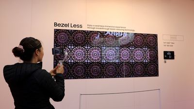 Bezel-less tile OLED TVs could be the future of large-screen displays