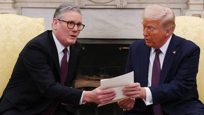 Trump Shakes Global Order While Keir Starmer Walks a Political Tightrope—Disaster Looms!