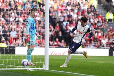 Tottenham fight back from two goals down to salvage point against Bournemouth