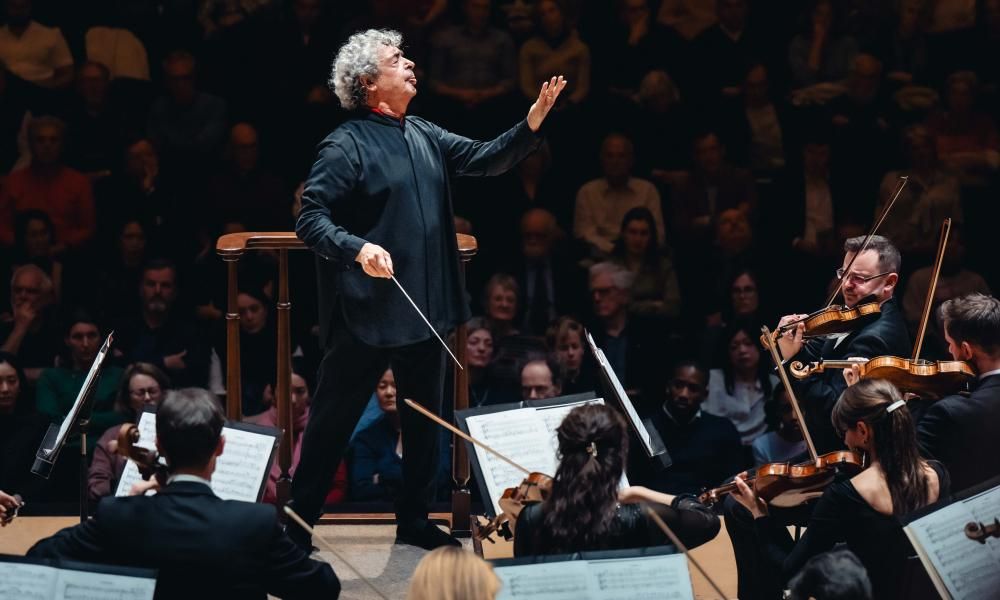 Czech Phil/Bychkov review – fiendish Mozart duo…