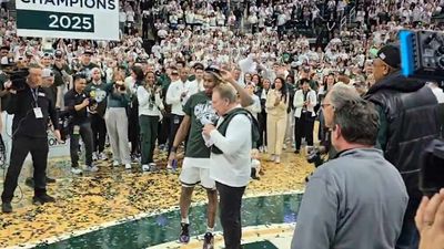 Tom Izzo Praises Tre Holloman for Confronting Michigan Players Over Midcourt Logo Beef