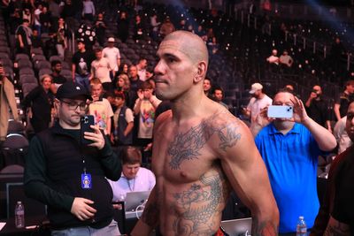 Alex Pereira addresses next fight after UFC 313 title loss amid heavyweight rumours