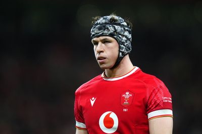 Welsh wing pair ruled out of England clash in double Six Nations injury blow