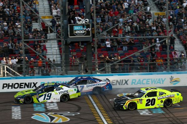 Video: Almirola beats Bowman in wild Xfinity photo finish at Phoenix