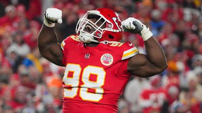 Panthers Agree to $54 Million Deal With Former Chiefs DL Tershawn Wharton