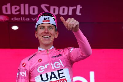 Saudi Arabian PIF investment fund close to sponsoring the Giro d'Italia maglia rosa