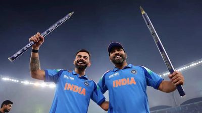 'Hum koi retire nahi ho rahe hain': Rohit Sharma, Virat Kohli's stump mic chat takes internet by storm