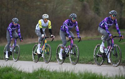 Paris-Nice stage 2 crashes leave Luke Durbridge, Florian Sénéchal, Gorka Sorarrain with fractured collarbones