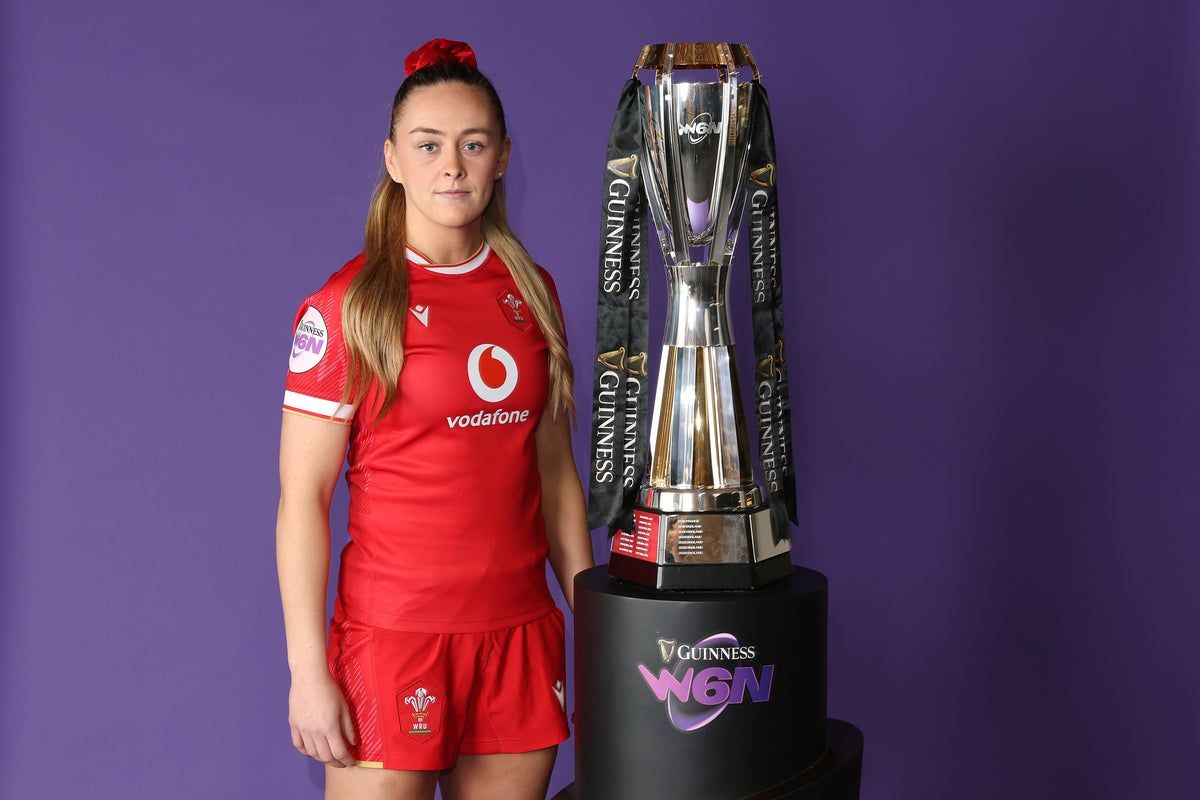 Wales captain Hannah Jones admits she considered…