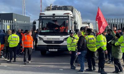 Bin strike begins in Birmingham as workers and council trade accusations