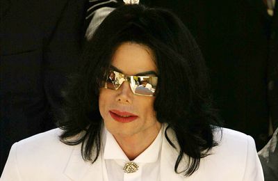 Wade Robson claims that Michael Jackson's staff had to know about abuse