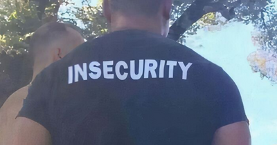 50 Absolutely Unhinged T-Shirts That Belong In A Psychiatric Study (New Pics)