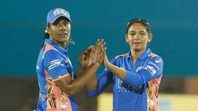WPL Eliminator: Mumbai Indians favourites against Gujarat Giants
