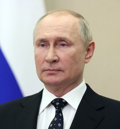 Putin Reportedly Eager To Drag Out Ukraine Ceasefire Talks But Likely To Accept Truce