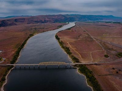 US pauses water-sharing negotiations with Canada over Columbia River