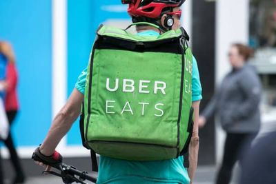 Uber Eats offers free Ramadan meals to Muslim delivery drivers in London