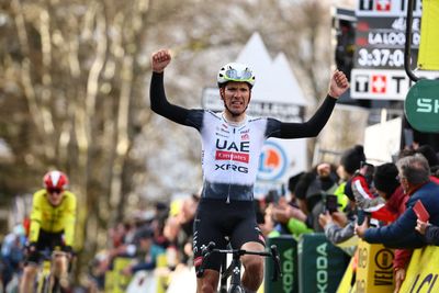 Paris-Nice: João Almeida snatches stage 4 summit finish victory from Jonas Vingegaard after stop-start day of racing