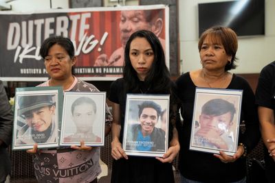 Families of Duterte’s drug war victims grieve, seek justice in Philippines