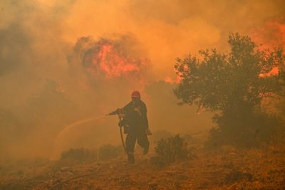 Weather Alert: 'Extremely' High Risk Of Wildfires Through Weekend; 6 States Under Red Flag Warnings