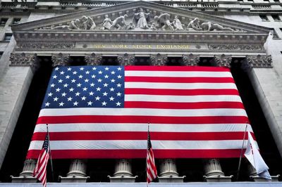Stock Index Futures Climb as U.S. Shutdown Risk Eases