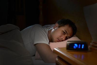 Poor sleepers are more likely to believe in conspiracy theories, study suggests
