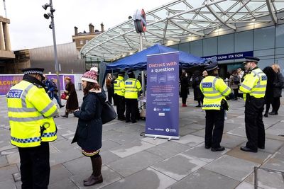 'Active bystander' training to help passengers stand up to harassment on public transport