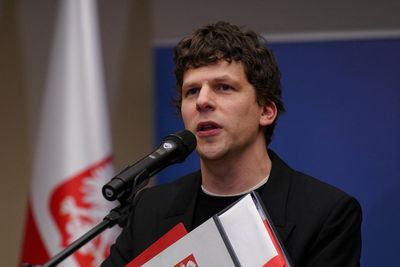 Polish PM offers Jesse Eisenberg military training to ‘land new Bond role’