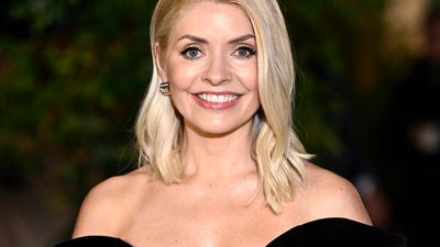 Holly Willoughby’s dark floral dress and edgy studded styling is so chic for spring evenings