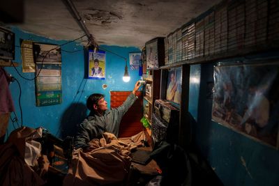 Kashmir's Sufi music lovers are sticking with the audio cassette