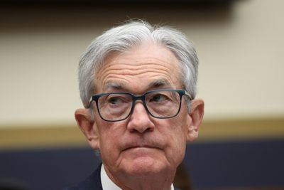 US Fed Likely To Keep Rates Steady As Trump Uncertainty Flares