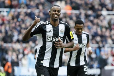 'In those two games against Arsenal, where I thought this will be a real test for him, he certainly came out on top on both of Saliba and Gabriel': Newcastle striker Alexander Isak lauded by former Magpies striker ahead of League Cup final