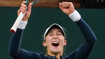 Teenage Tennis Phenom Makes History Not Seen Since Serena Williams With Wins vs. Nos. 1, 2