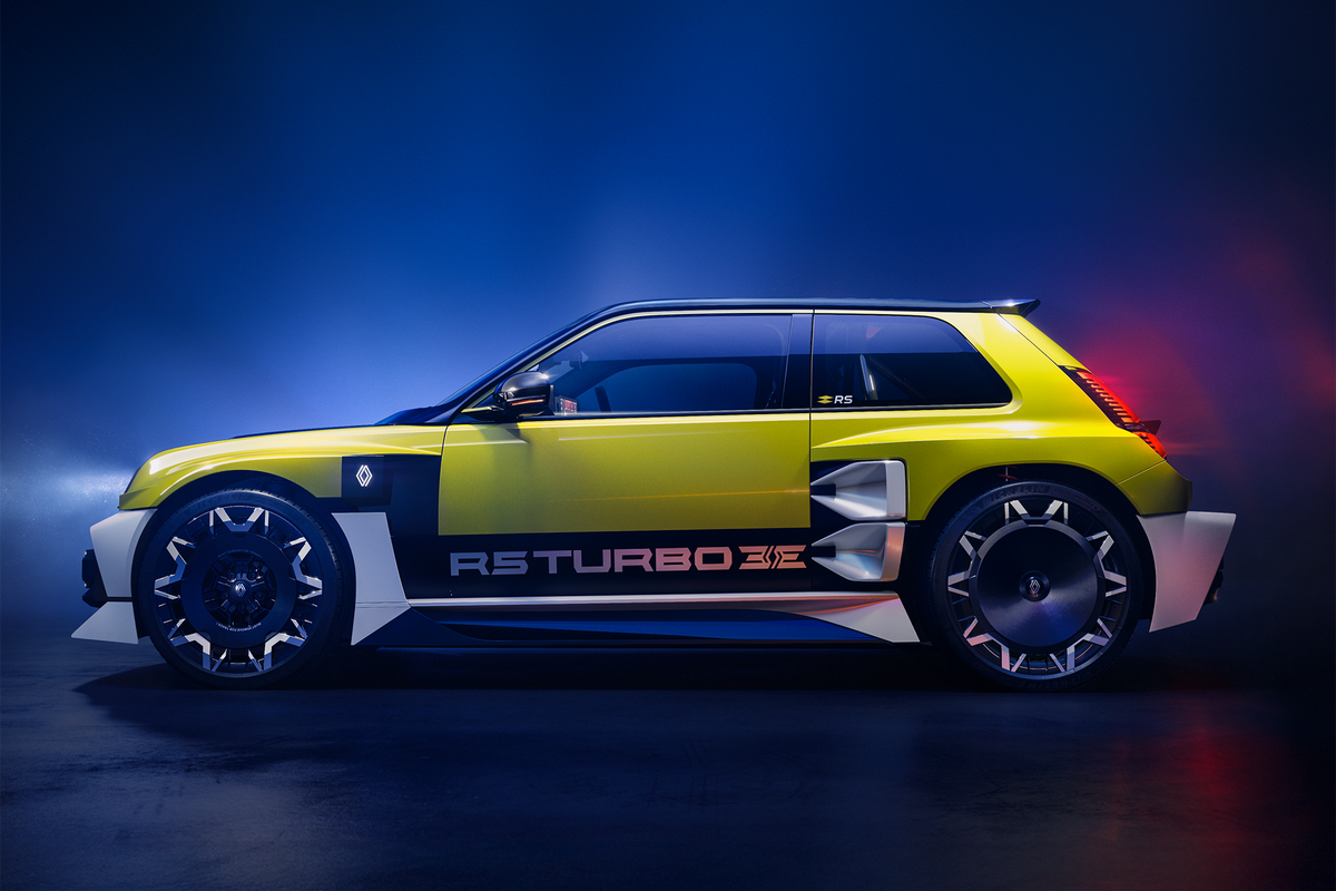 The new Renault 5 Turbo 3E is an all-electric ‘mini…