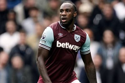 Antonio says he came 'close to dying' in car crash that left the West Ham striker with shattered leg