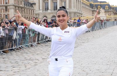 Salma Hayek avoids technology