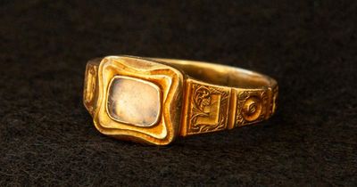 Gold ring from 19th century linked to Scottish geologist found on South African beach