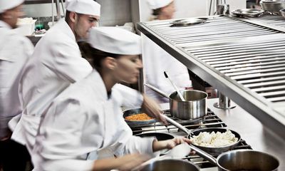 Robust advice on choosing a restaurant