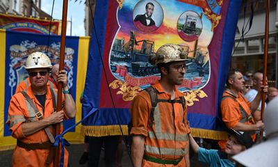 The Guardian view on Labour’s cruellest trick: selling welfare cuts as compassion