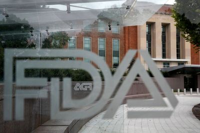 FDA staff return to crowded offices, broken equipment and missing chairs