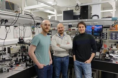 Researchers discover way to manipulate properties of light in new breakthrough