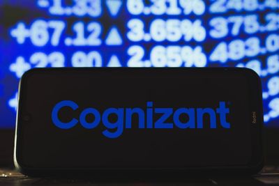 Cognizant Technology Solutions Stock: Is CTSH Outperforming the Technology Sector?