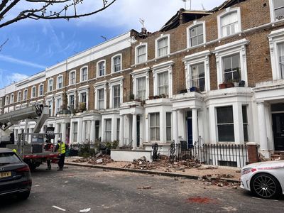 Notting Hill roof collapse: Family tells of 'bang like thunder' as residents fled falling debris from homes