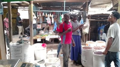 Malawi's economic crisis pushes prices beyond the reach of struggling population