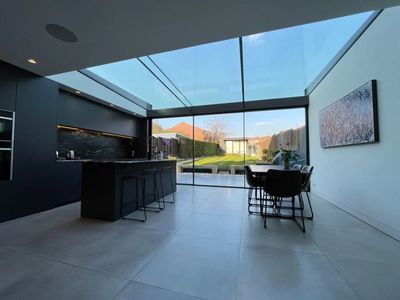 Glass Box Extensions: A Perfect Blend of Style and Functionality